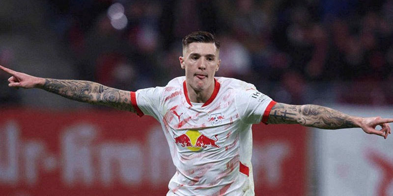Sesko không đáng để Man Utd vung tiền